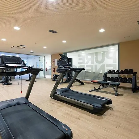 Luxury Three Bedroomed In Estopona Daire *