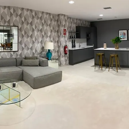 Luxury Three Bedroomed In Estopona Apartment Estepona